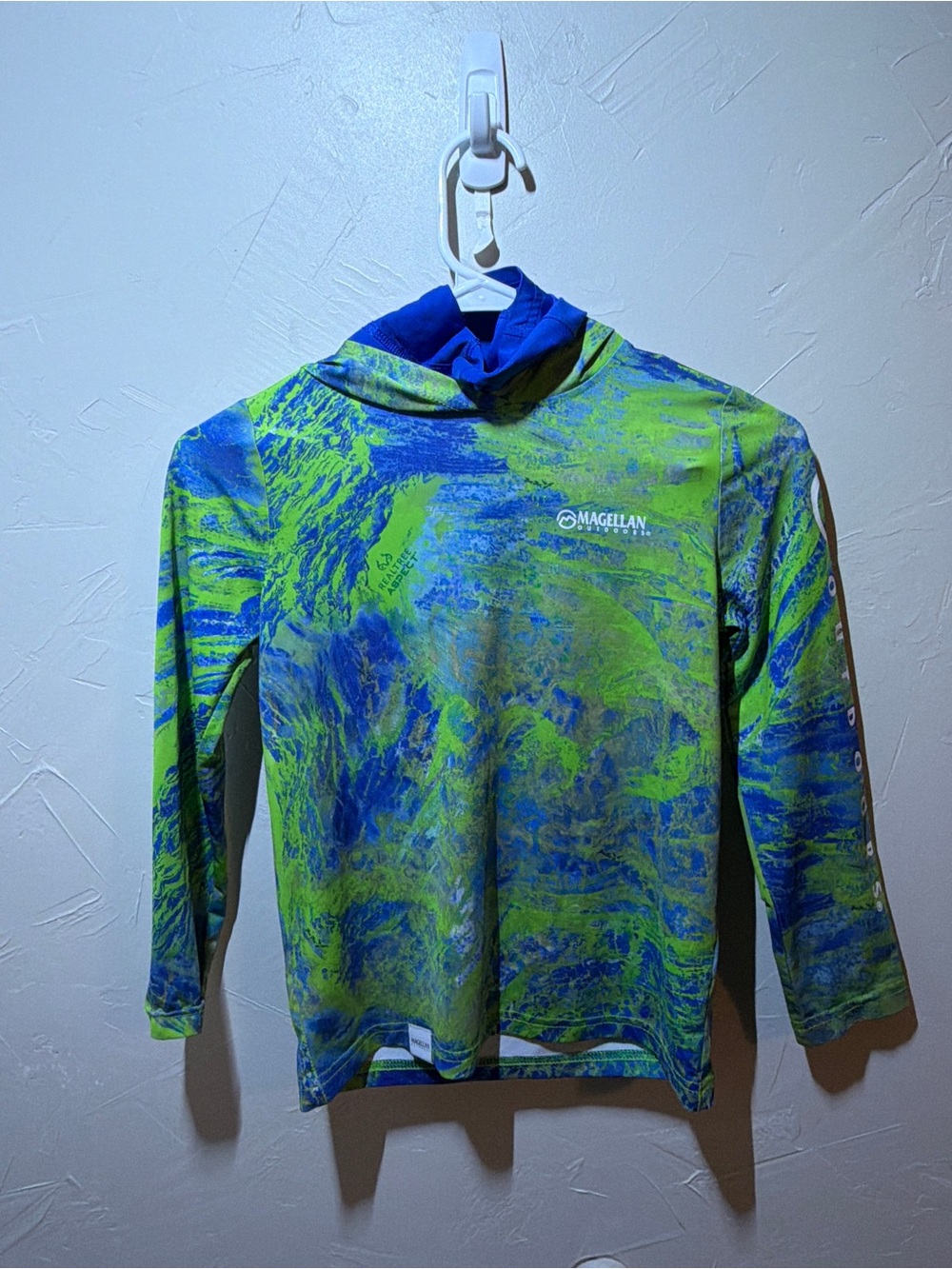 Magellan Outdoors Boys XS 6-7 Realtree Fishing Hooded Shirt
